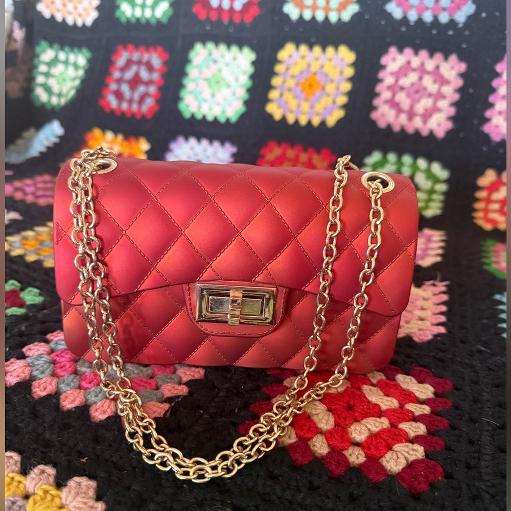 Elegant Red Quilted Chain Bag